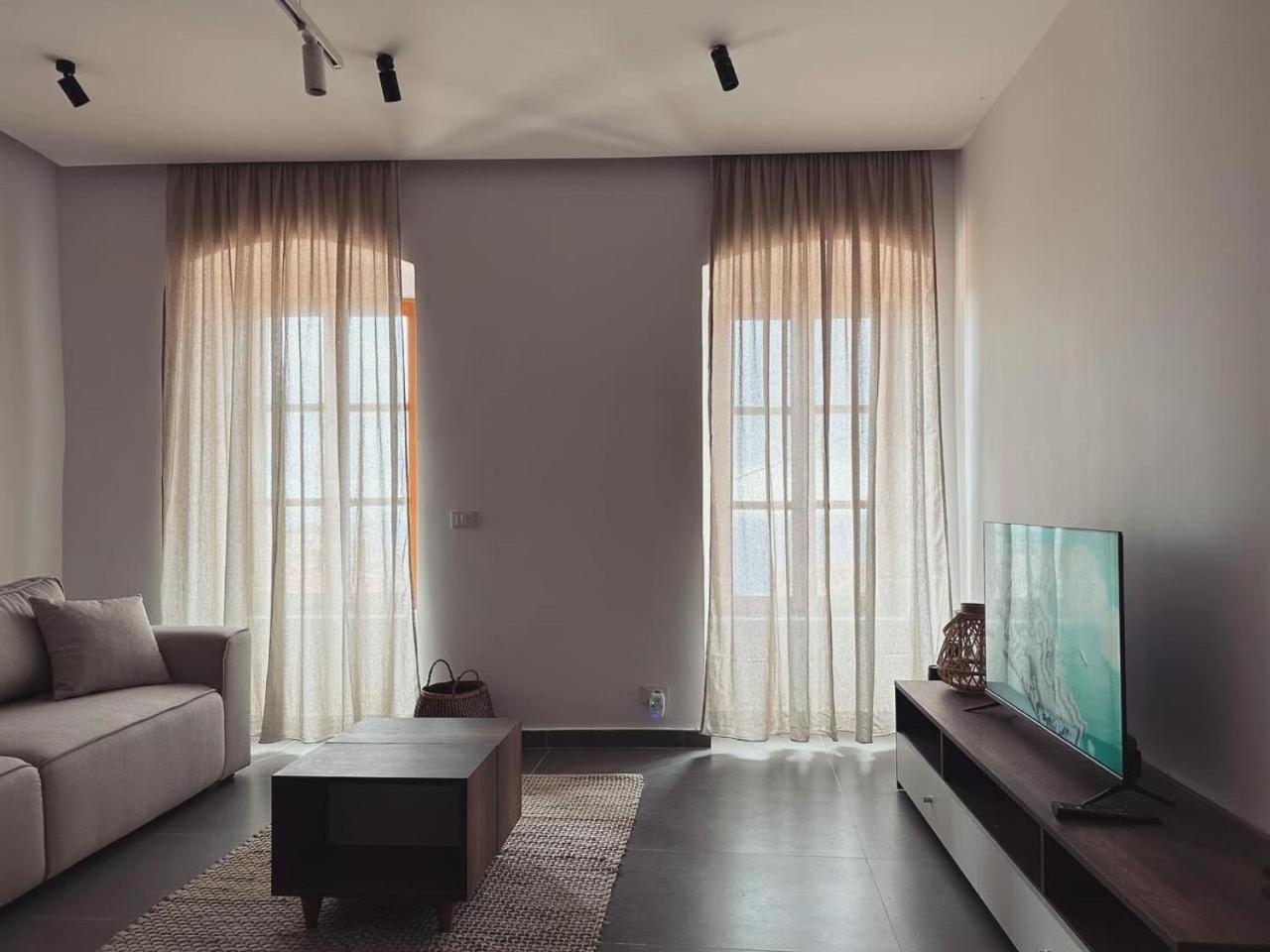 Lion'S Villa Влёра Экстерьер фото